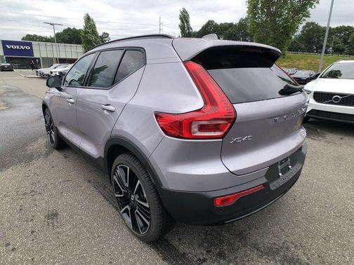 2026 Volvo XC40 ULTRA