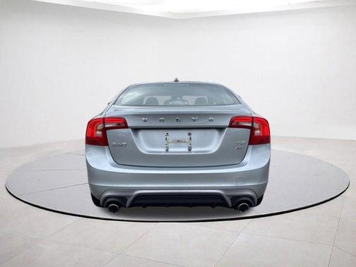 2018 Volvo S60 T5 Dynamic