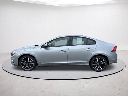 2018 Volvo S60 T5 Dynamic