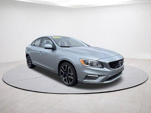 2018 Volvo S60 T5 Dynamic