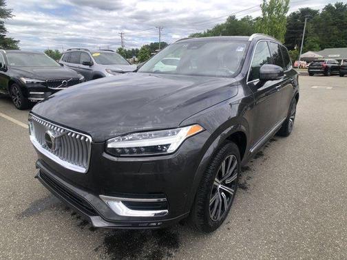 2024 Volvo XC90 B5 Plus Bright Theme
