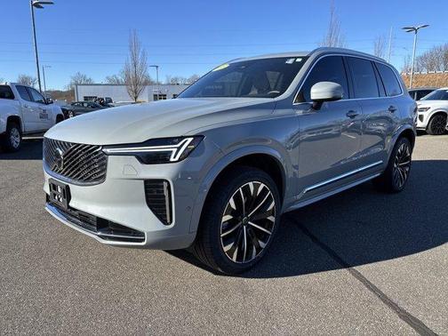 2025 Volvo XC90 B6 Plus 7-Seater