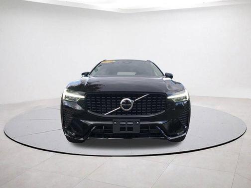 2025 Volvo XC60 B5 Core