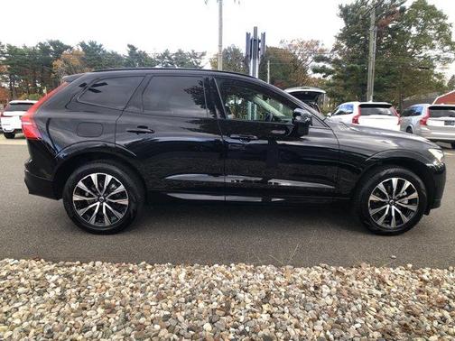 2025 Volvo XC60 B5 Core