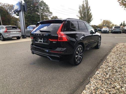 2025 Volvo XC60 B5 Core