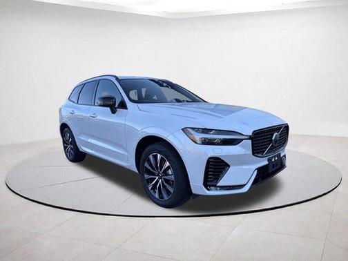 2025 Volvo XC60 B5 Core