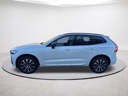 2025 Volvo XC60 B5 Core