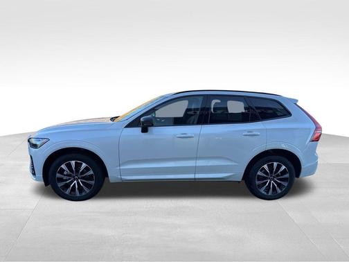 2025 Volvo XC60 B5 Core