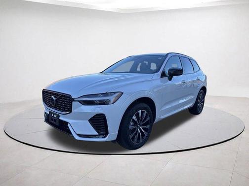 2025 Volvo XC60 B5 Core