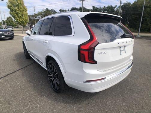 2026 Volvo XC90 B6 Plus 7-Seater