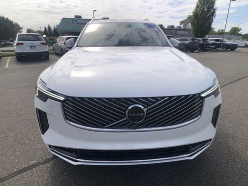 2026 Volvo XC90 B6 Plus 7-Seater