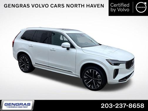 Crystal White Metallic 2025 Volvo XC90 B5 Core