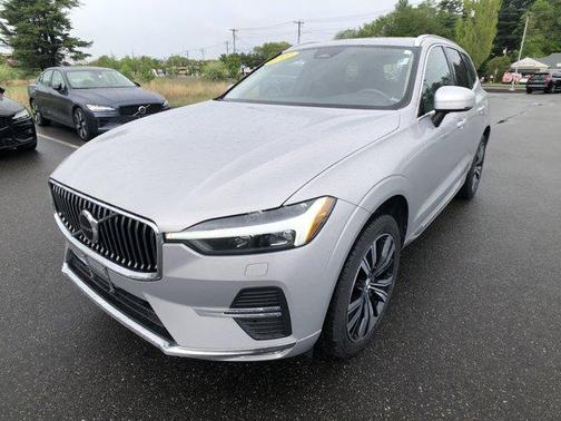 2022 Volvo XC60 B6 Inscription