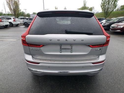 2022 Volvo XC60 B6 Inscription
