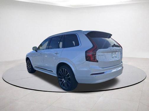 2026 Volvo XC90 B6 Plus 6-Seater