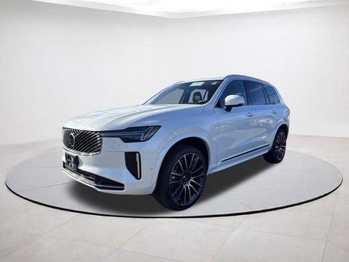 2026 Volvo XC90 B6 Plus 6-Seater