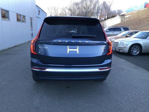 2025 Volvo XC90 B6 Ultra