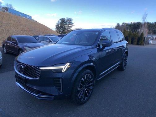 2025 Volvo XC90 B6 Ultra