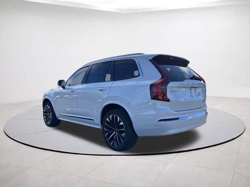 2026 Volvo XC90 B6 Plus 7-Seater