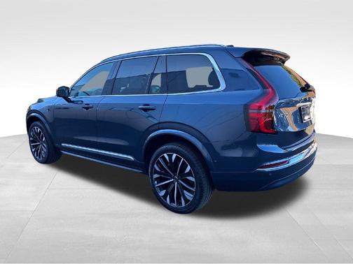 Denim Blue Metallic 2026 Volvo XC90 B6 Ultra 7-Seater