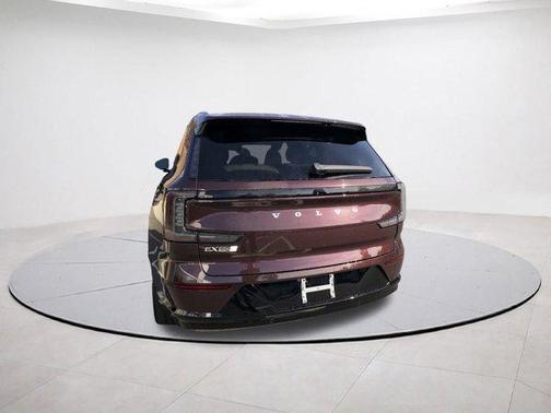 2025 Volvo EX90 Twin Motor Performance Ultra 6-Seater