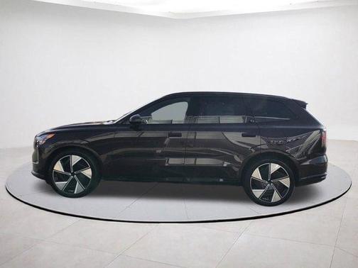 2025 Volvo EX90 Twin Motor Performance Ultra 6-Seater