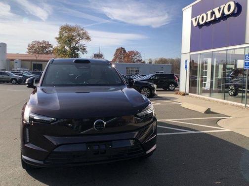 2025 Volvo EX90 Twin Motor Performance Ultra 6-Seater