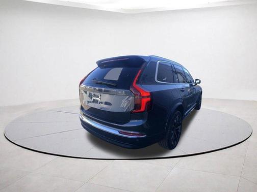 2025 Volvo XC90 B6 Plus 7-Seater