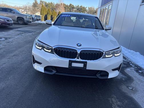 2021 BMW 330 i xDrive