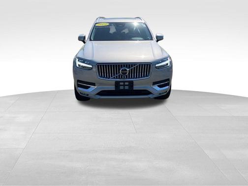 Silver 2023 Volvo XC90 B5 Plus