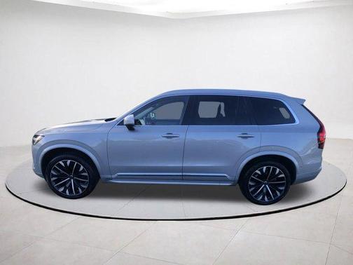 2025 Volvo XC90 PLUS