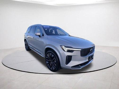2025 Volvo XC90 PLUS
