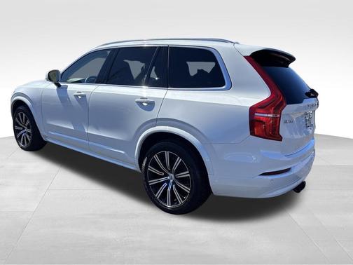 2023 Volvo XC90 B5 Core