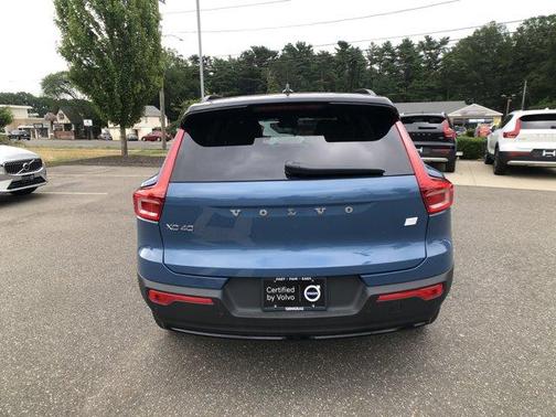 2024 Volvo XC40 Recharge Pure Electric Twin Ultimate