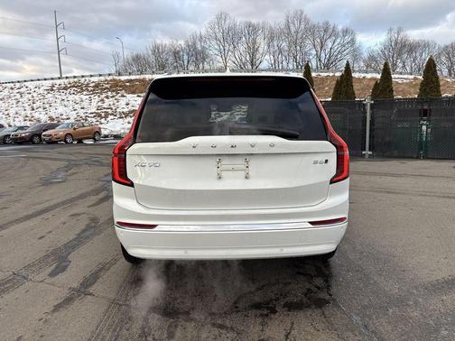 2026 Volvo XC90 B6 Ultra 7-Seater