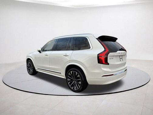 2026 Volvo XC90 B6 Ultra 7-Seater