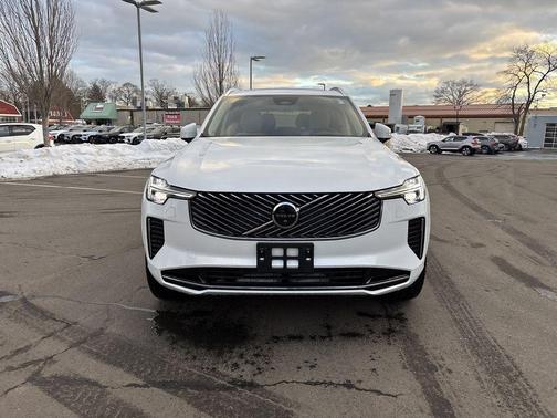 2026 Volvo XC90 B6 Ultra 7-Seater