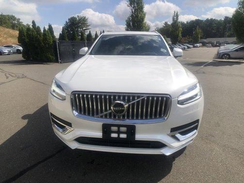 2024 Volvo XC90 B6 Ultimate Bright Theme 7-Seater