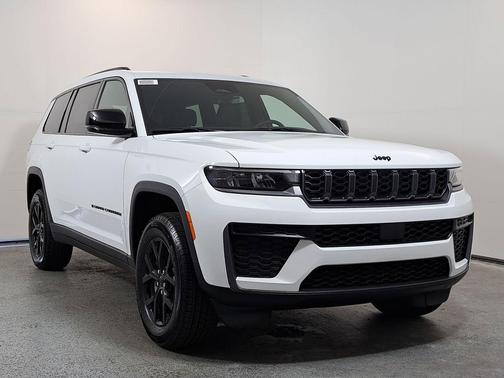 Bright White Clearcoat 2026 Jeep Grand Cherokee L Altitude