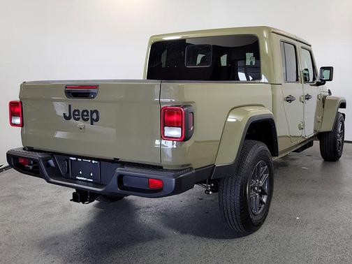 41 2026 Jeep Gladiator Sport S