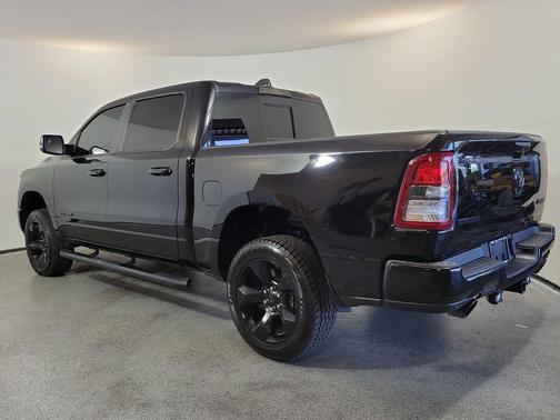 Diamond Black Crystal Pearlcoat 2019 RAM 1500 Big Horn