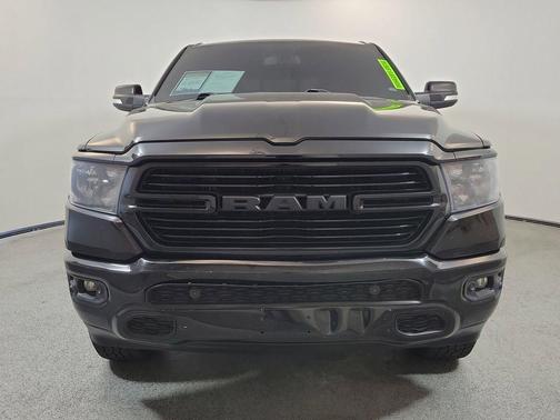 Diamond Black Crystal Pearlcoat 2019 RAM 1500 Big Horn