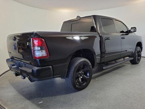 Diamond Black Crystal Pearlcoat 2019 RAM 1500 Big Horn