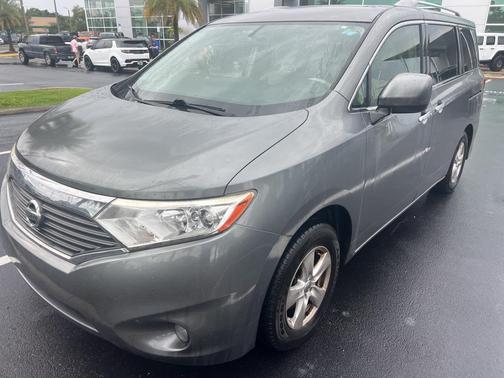 2017 Nissan Quest SV