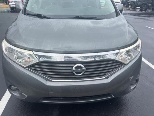 2017 Nissan Quest SV