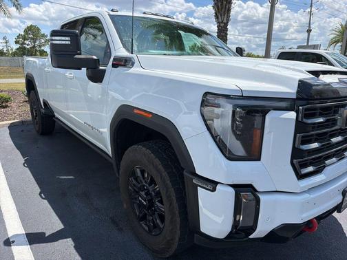 Summit White 2024 GMC Sierra 3500 AT4