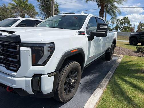 Summit White 2024 GMC Sierra 3500 AT4