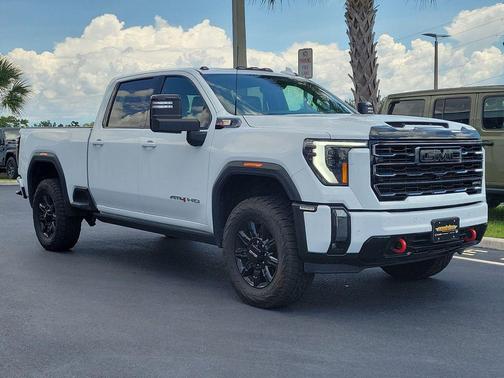 Summit White 2024 GMC Sierra 3500 AT4