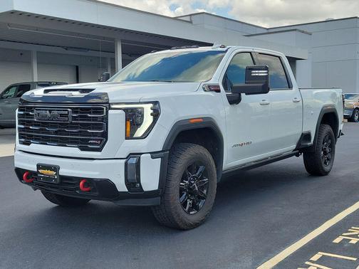 Summit White 2024 GMC Sierra 3500 AT4