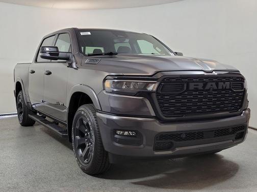 Granite Crystal Metallic Clearcoat 2026 RAM 1500 Big Horn/Lone Star